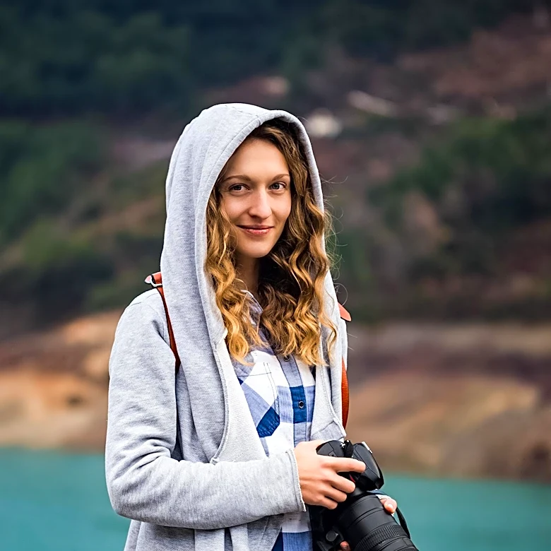 San Francisco Bay Area Woman Forms Unlikely Friendship with Renowned Photographer