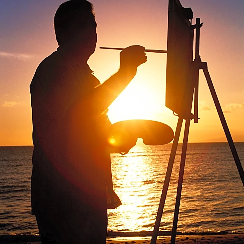 Balboa Island ArtWalk Attracts Thousands with Diverse Art Exhibits