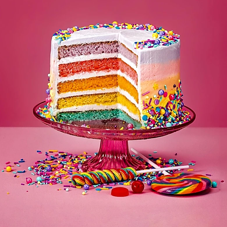 Los Angeles Bakeries Offer Diverse Options for Celebration Cakes
