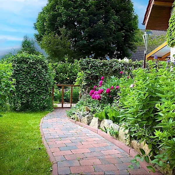 Landmark Society's House and Garden Tour Highlights Historic Charlotte Homes