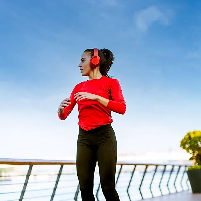 Study Finds Music Enhances Workout Endurance by 20% with Preferred Songs