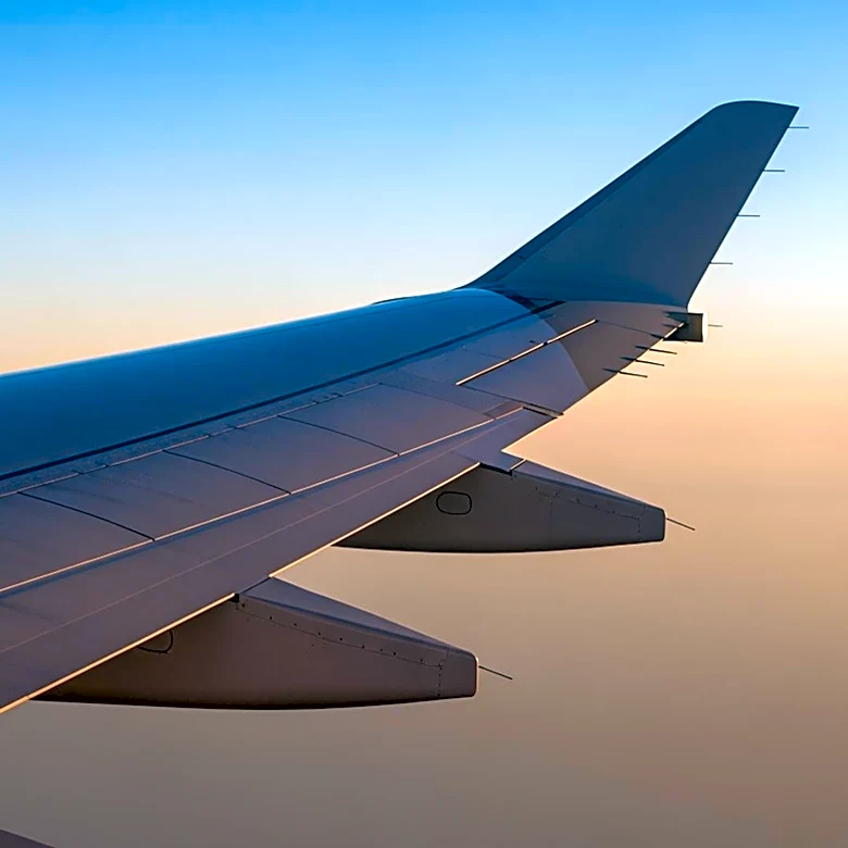EasyJet CEO Optimistic About Meeting Mid-Term Profit Goals Despite Losses