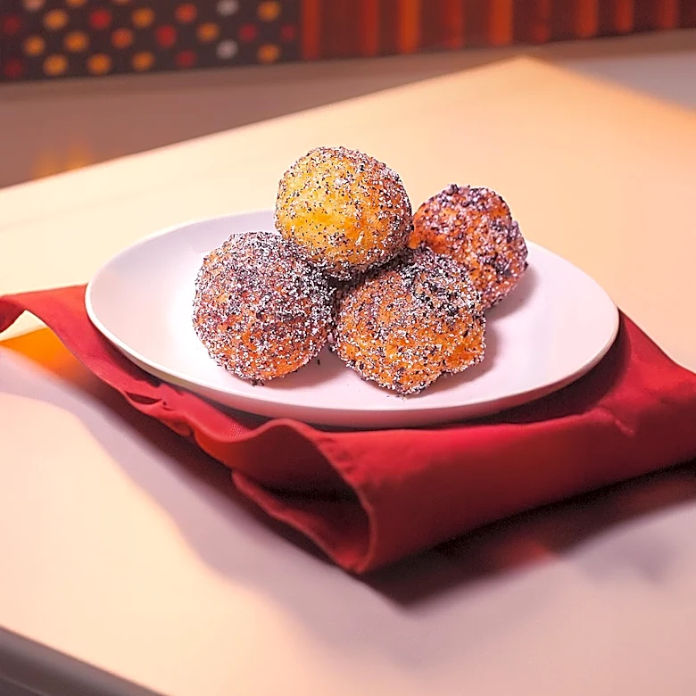 Sacramento County Fair Features Funnel Cake Bites as a Highlight
