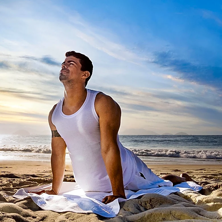 Joey Votto Embraces New Ventures as Sushi Chef and Yoga Instructor Post-MLB Career