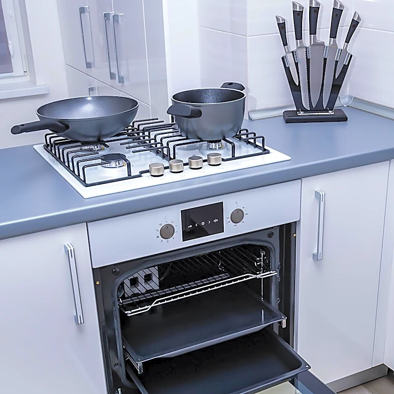 Experts Advise on Effective Use of Oven's Self-Cleaning Feature for Home Maintenance