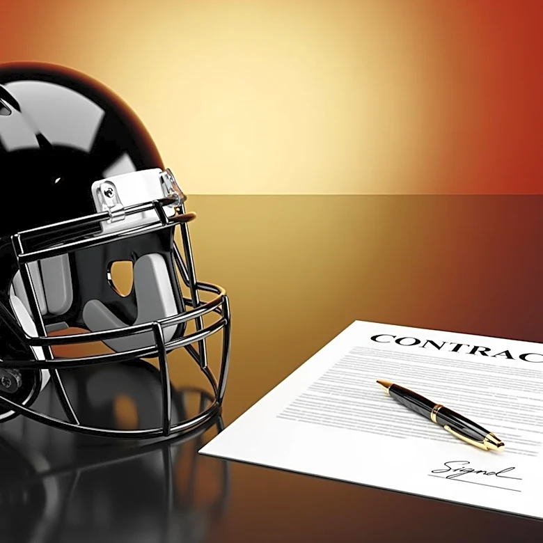 Kenneth Walker III Joins Kansas City Chiefs for OTAs After Signing $43M Contract
