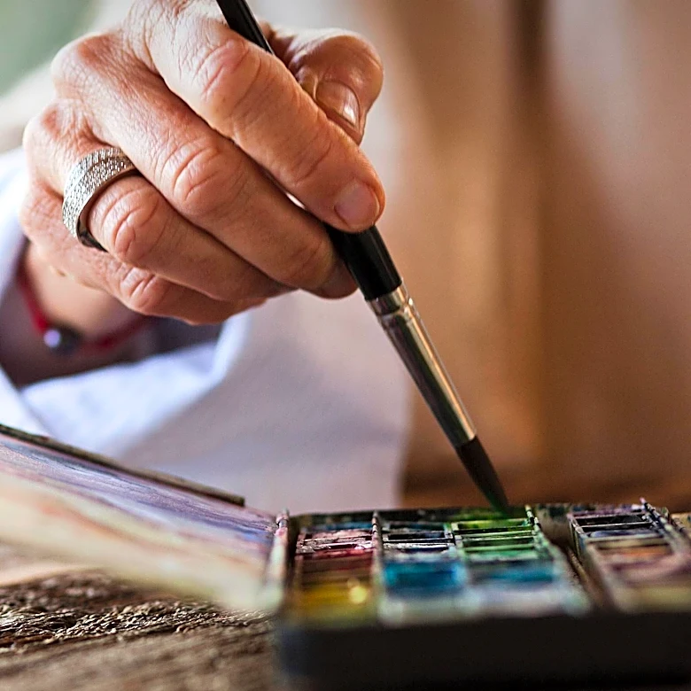 Hobbies Linked to Reduced Dementia Risk, Study Finds