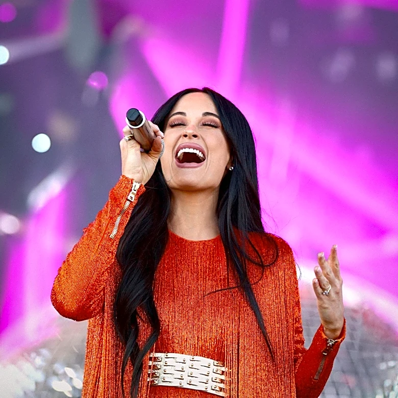 Kacey Musgraves Faces Backlash Over Limited Plus Sizes in Walmart Collaboration