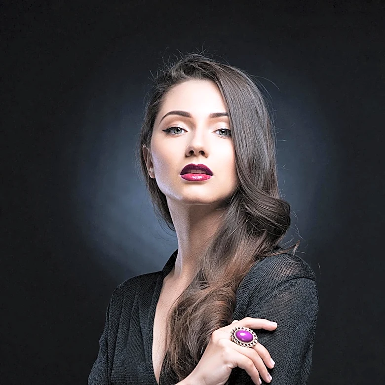 Oura Launches World's Smallest Smart Ring with Advanced Health Insights