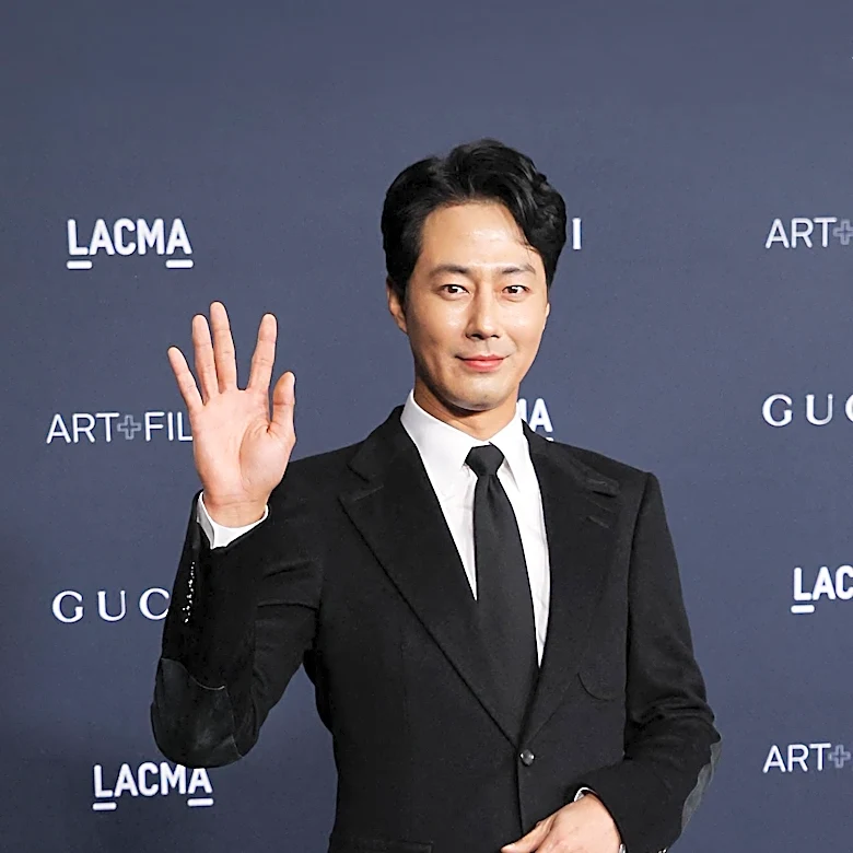 Eva Chow Balances Soju Brand and LACMA Gala Leadership with Global Lifestyle