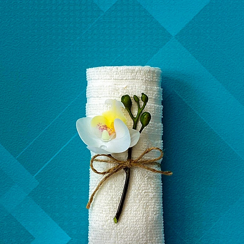 Japanese Towel Roll Method Gains Popularity for Posture Improvement