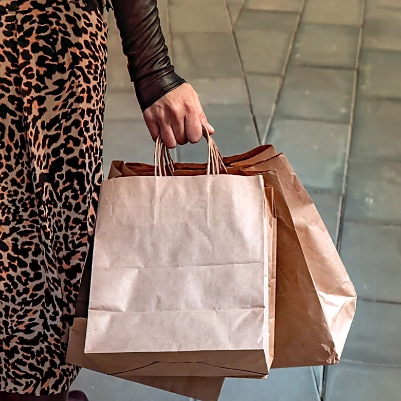 Thrift Expert Highlights Shopping Habit That Leads to Wasted Money