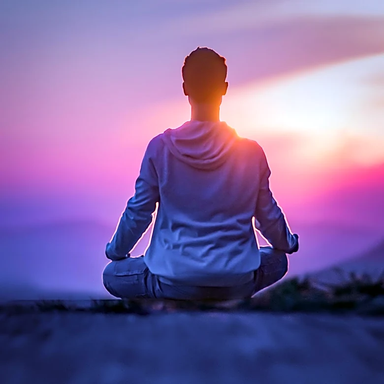 Digital Detox: Reducing Doomscrolling to Enhance Mental Health