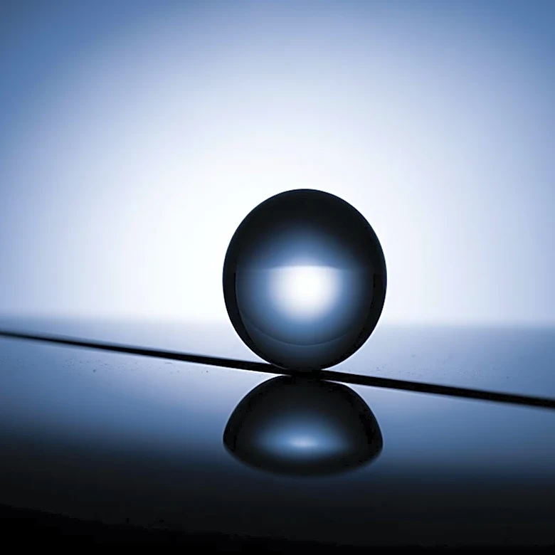 CIO Highlights Market Risks from Lofty Expectations Amid Tech Sector Volatility