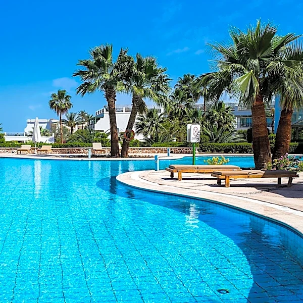 Kfar Maccabia Hotel Offers Unique Holiday Experience in Ramat Gan