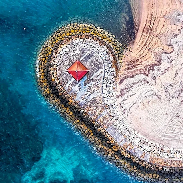 Tel Shikmona Beach in Haifa Offers Unique Natural Jacuzzi Experience