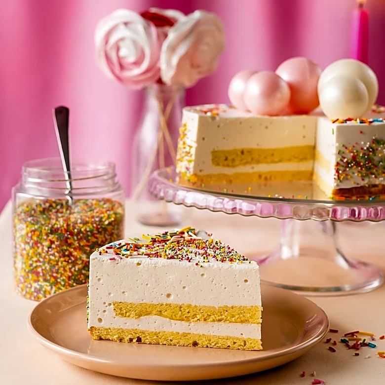 Skylar and Leah Kateb Launch True Love’s Cake Fragrance with Cultural Inspiration