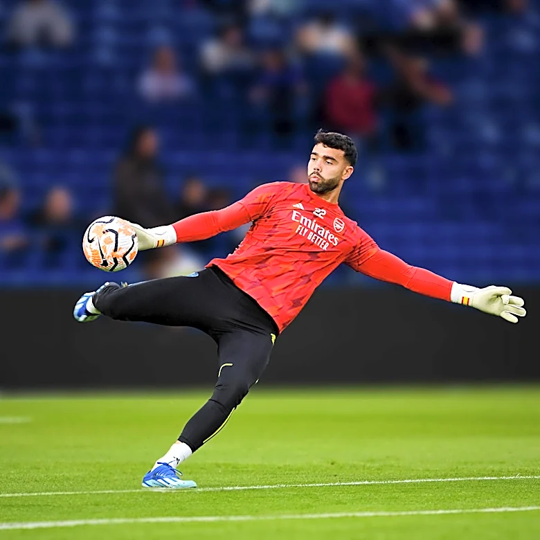 Genk to Sell Two Goalkeepers as Teenager Lucca Brughmans Secures Starting Spot