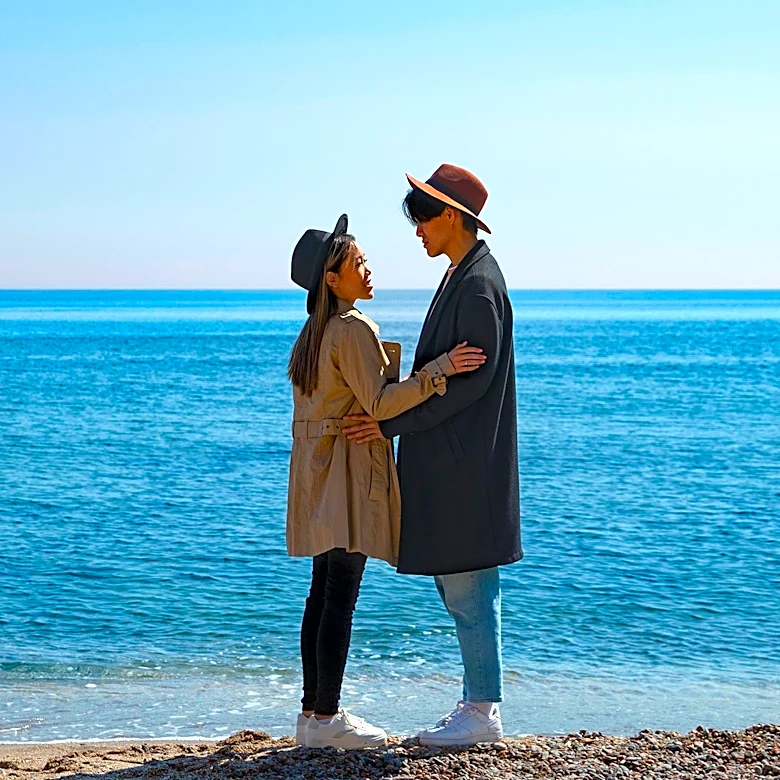 Personal Space on Vacations Enhances Relationship Satisfaction, Survey Finds