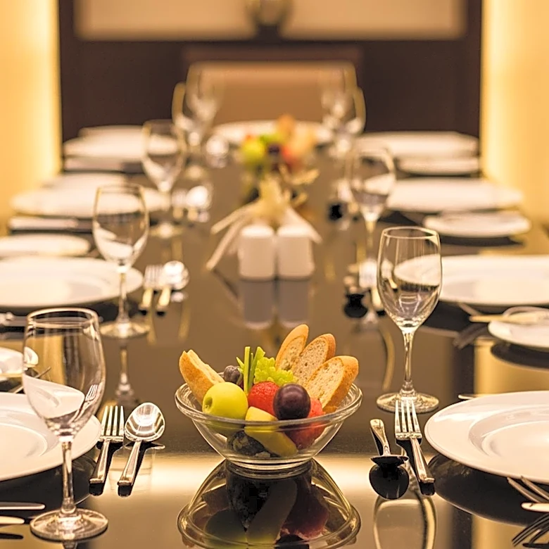 Hotels Address Buffet Waste as a Strategic Leadership Challenge