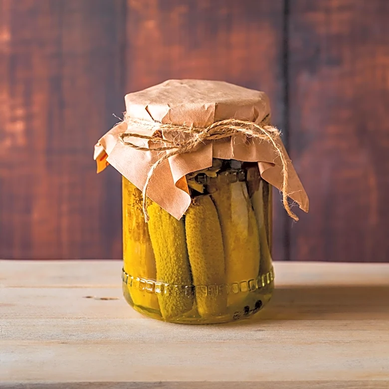 Pickle Juice Gains Popularity for Potential Health Benefits Among Athletes