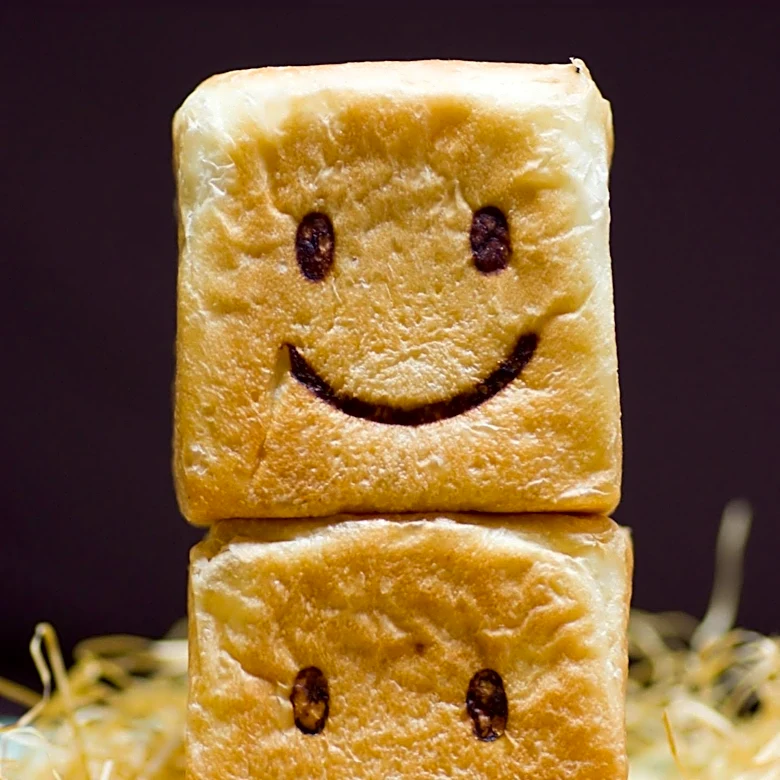 Eat 'n Park Celebrates Iconic Smiley Cookie with Creative Icing Event