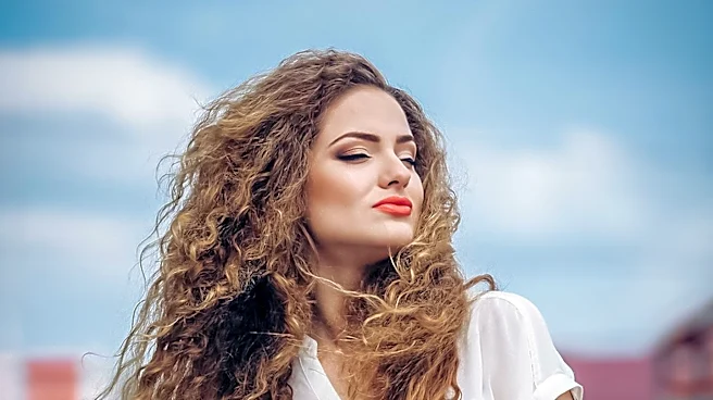 Fashion Industry Embraces Messy Hairstyles as New Trend