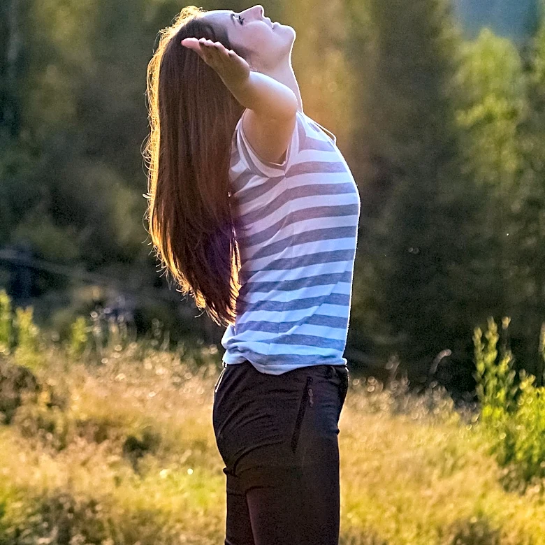 Health Experts Discuss Benefits and Risks of Sunlight Exposure on Human Health