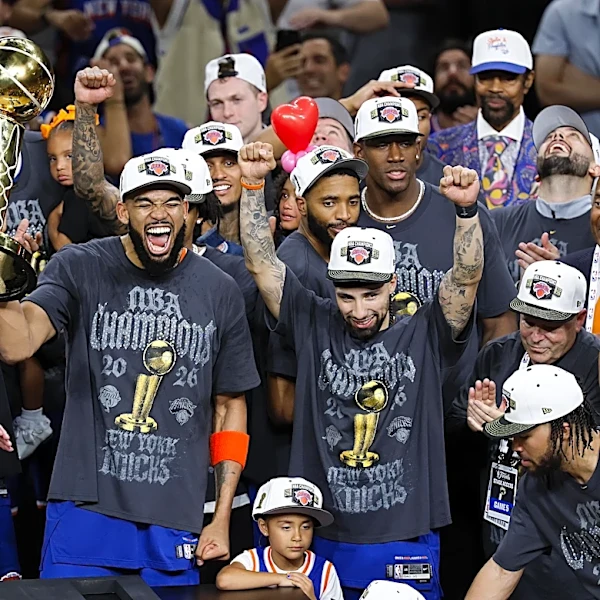 Long Island Couple Celebrates Wedding Amid Knicks' Championship Victory