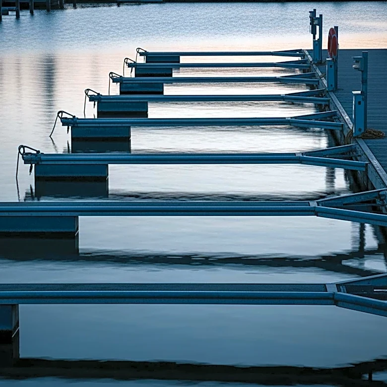 West Marine to Close Five Washington Stores Following Bankruptcy Filing