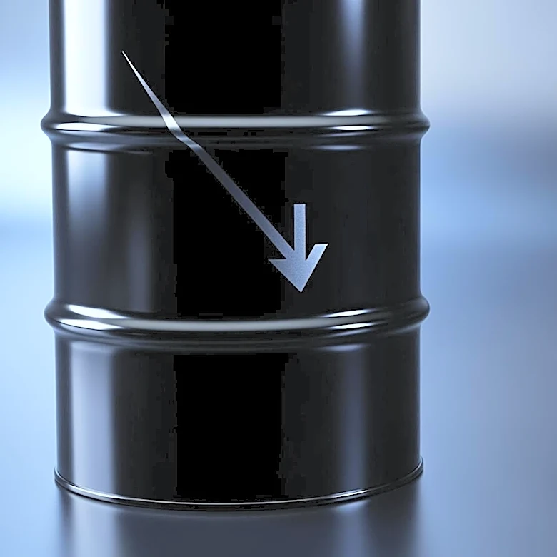 Oil Prices Fall Below $80 a Barrel, Marking First Dip Since March