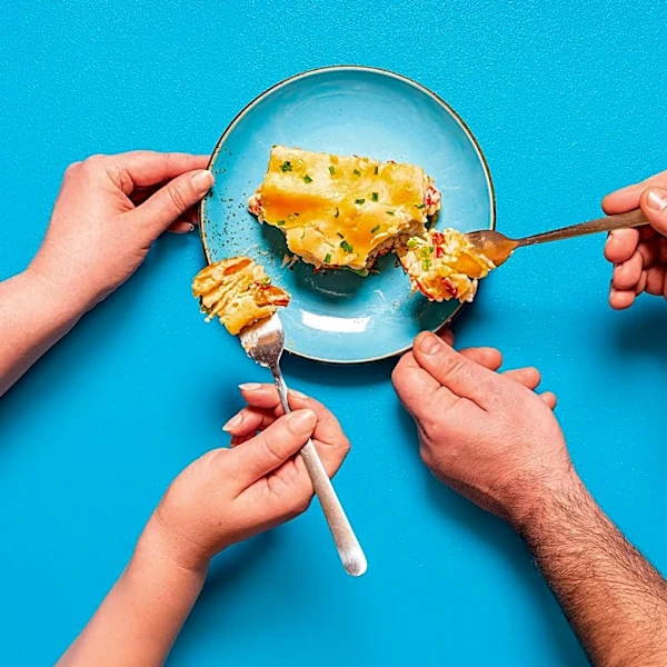 Study Highlights the Impact of Shared Meals on Wellbeing Comparable to Income