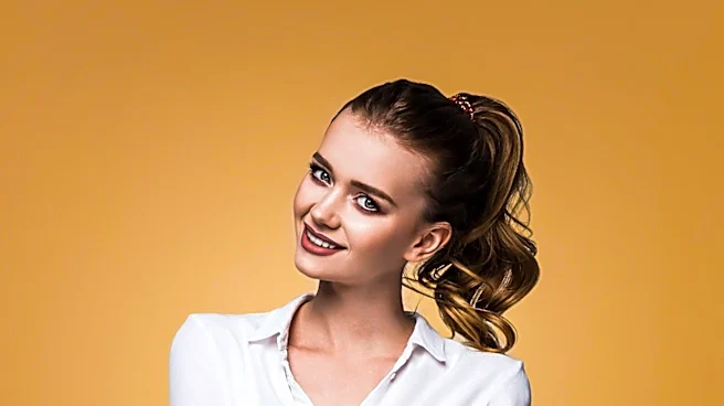 The Partless Ponytail: Summer's Simplistic Yet Chic Hairstyle Trend