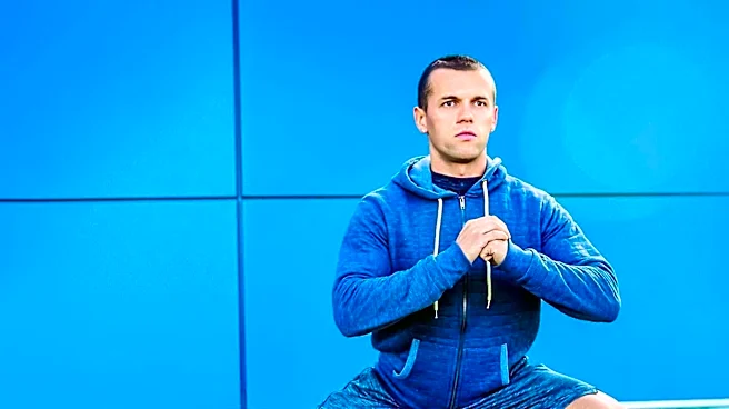 Physical Therapist Recommends Movements to Restore Hip Mobility and Reduce Pain