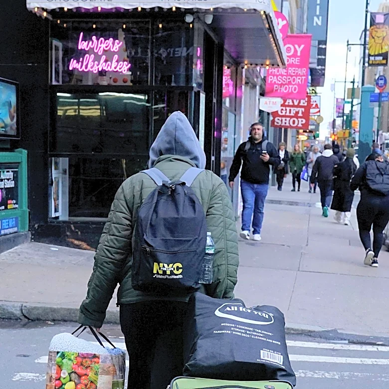 NYC Dumpster Divers Embrace Freeganism Amid Rising Food Costs