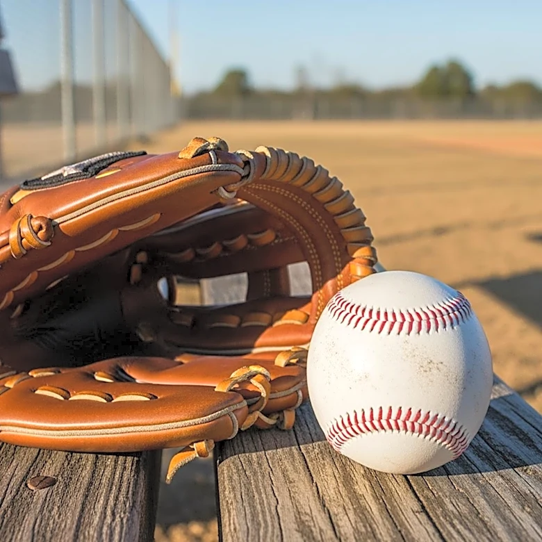 Peter Strzelecki Opts Out of Yankees Minor League Deal, Becomes Free Agent