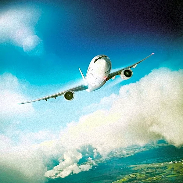 Software Engineer Develops DIY Flight Tracker for Real-Time Ceiling Projections