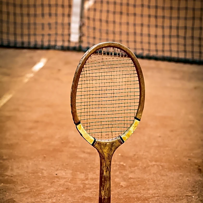 PINSPARK Launches Brown Tennis Collection, Shifting Traditional Court Fashion