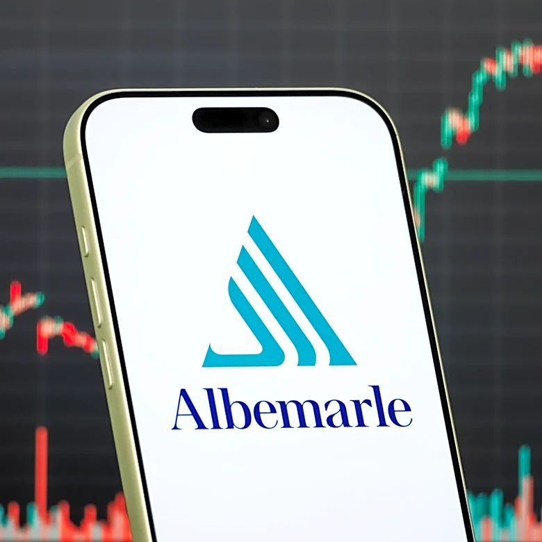 Janet Mui Analyzes AI Market Retreat Amidst Profit Taking