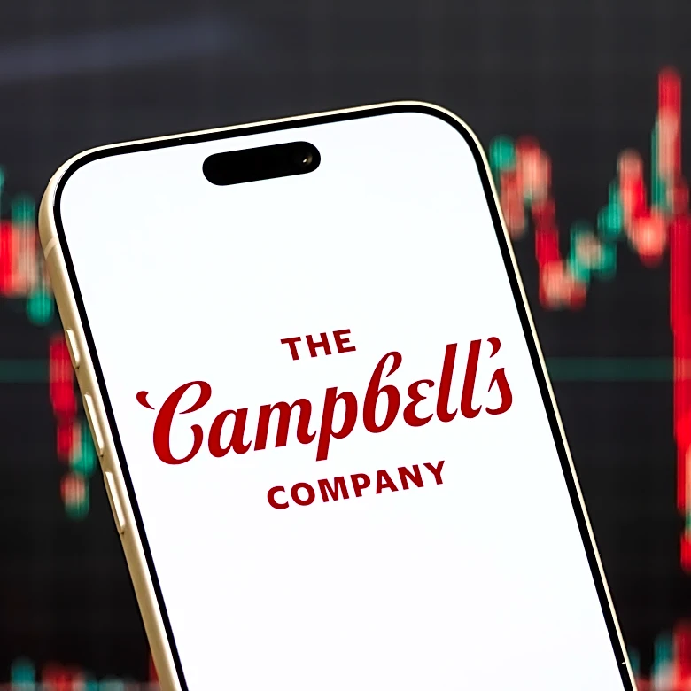 Global Smartphone Market Faces Structural Shift with Rising Prices and Declining Shipments