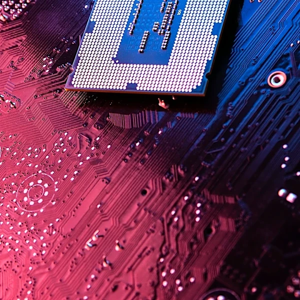 MSI Claw 8 EX AI+ Reviews Highlight Intel Arc G3 Extreme's Performance Edge