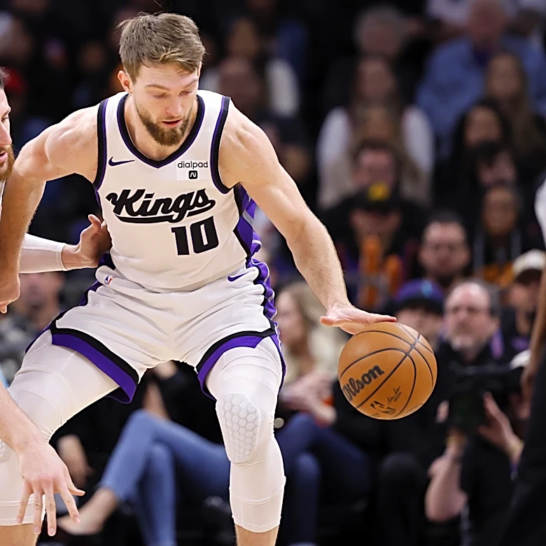 Sacramento Kings Trade for Alex Karaban in NBA Draft