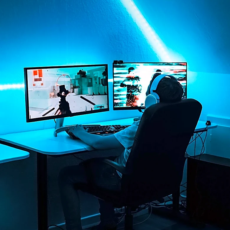 Huanuo Dual Monitor Arm Discounted to $30 During Amazon Prime Day