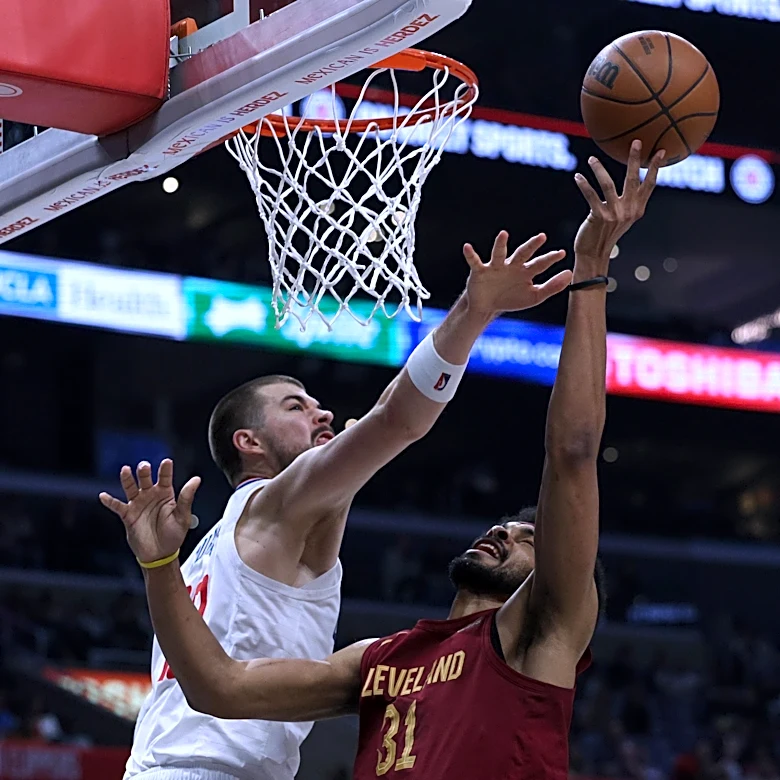 Keaton Wagler Drafted by Los Angeles Clippers Amid Defensive Concerns