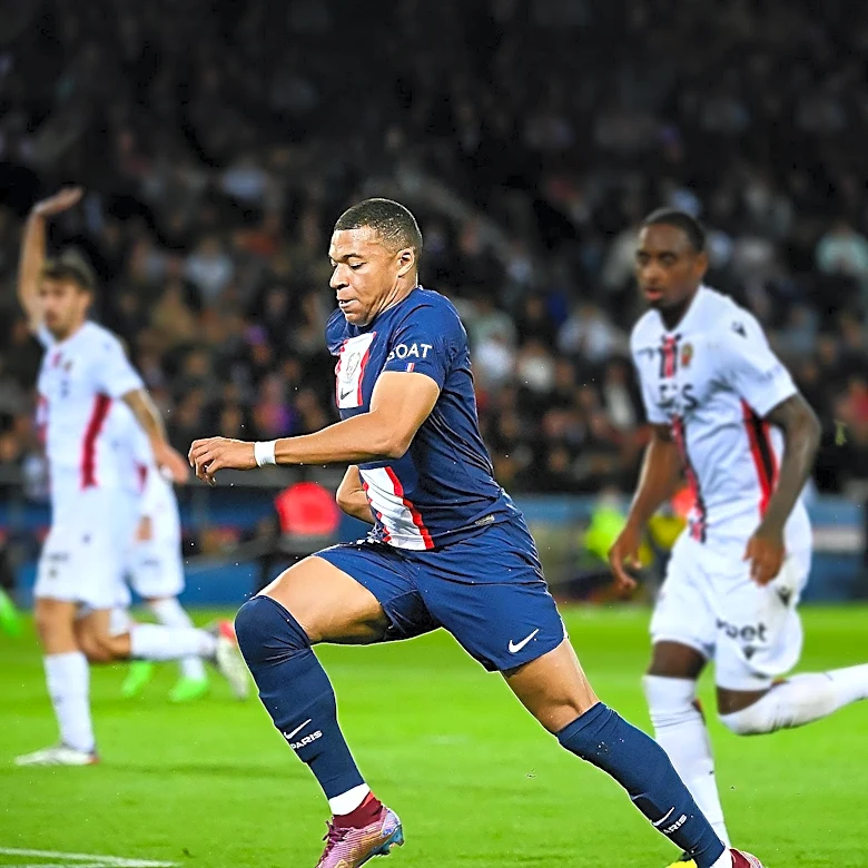 Kylian Mbappé's Stellar Performance Fuels World Cup Golden Boot Race