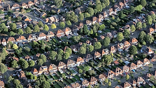 Suburban Enclaves Serve as Buffers Against Urban Overtourism for Family Travelers