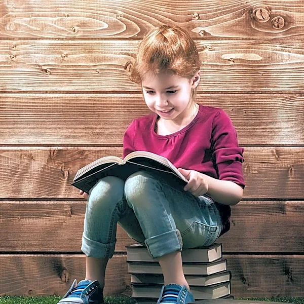 Amazon Books Senior Editor Recommends Summer Reads to Reduce Kids' Screen Time