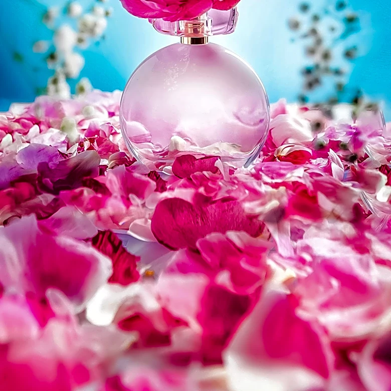 L’atelier Parfum Coeur de Petales Mist Offers Floral Fragrance Experience
