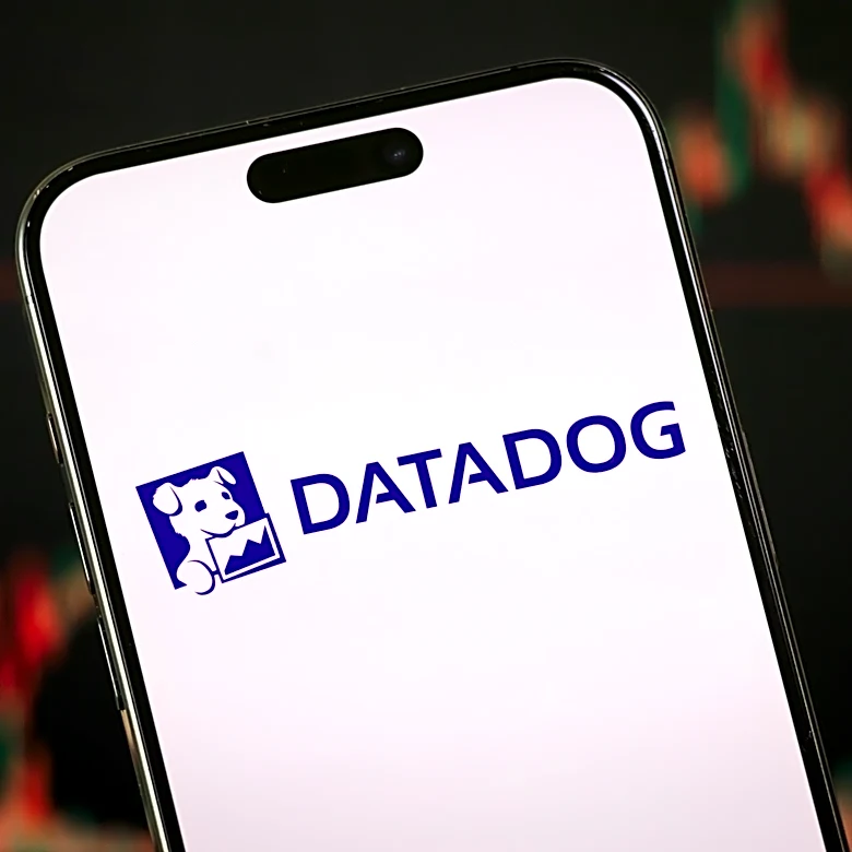 Nasdaq Declines as Big Tech Losses Overshadow Positive Chip Sector Outlook