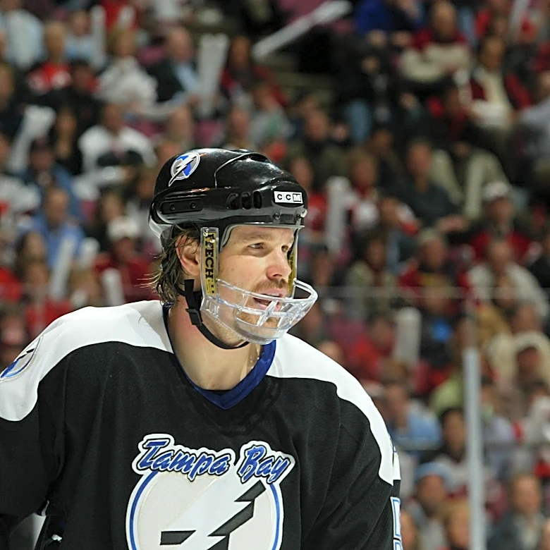 San Jose Sharks Re-sign Forward Ethan Cardwell to One-Year Contract